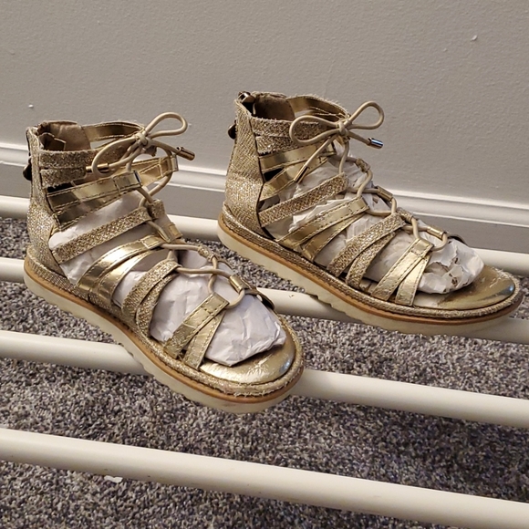 Stuart Weitzman Gladiator Sandals - Picture 3 of 8